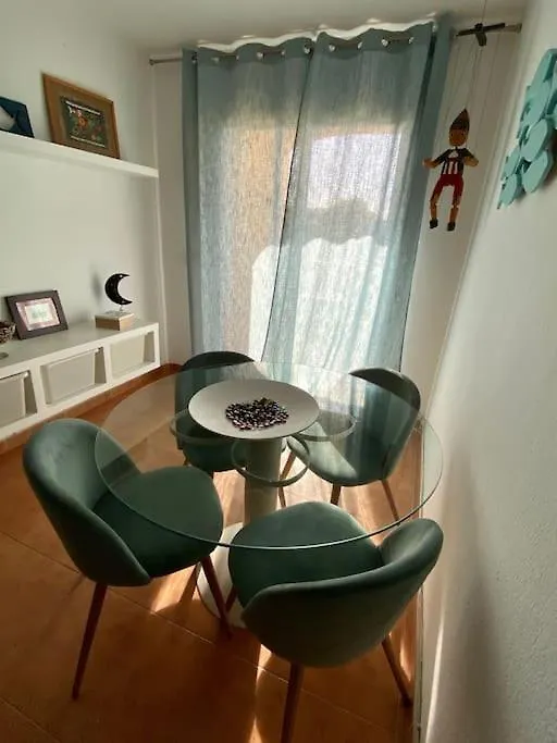 Coqueto Apartamento Para 4 Personas En Tarifa 0*,